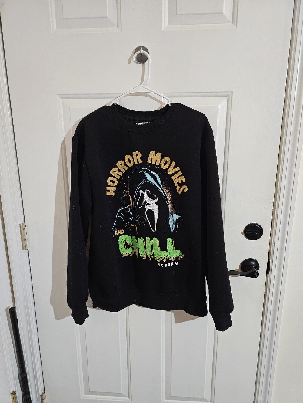 Black 'Horror Movies and Chill' Graphic Crewneck Ghostface Sweatshirt